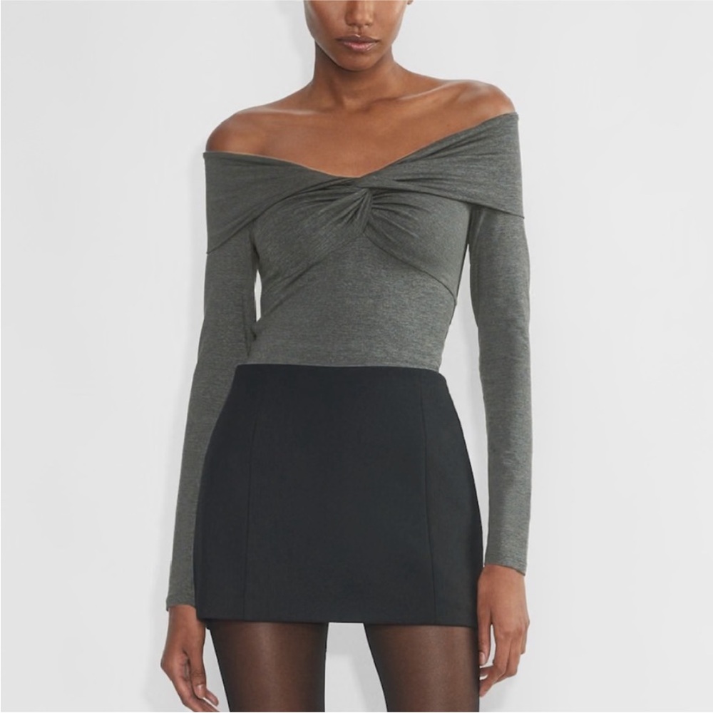 Aritzia Contour Twist - Off-Shoulder Gray Top